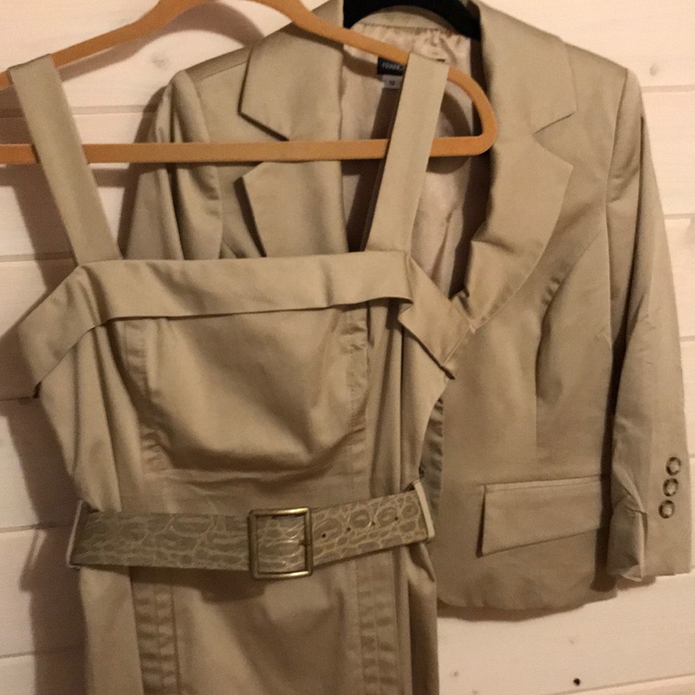 Dress and jacket - Picture 4 of 5